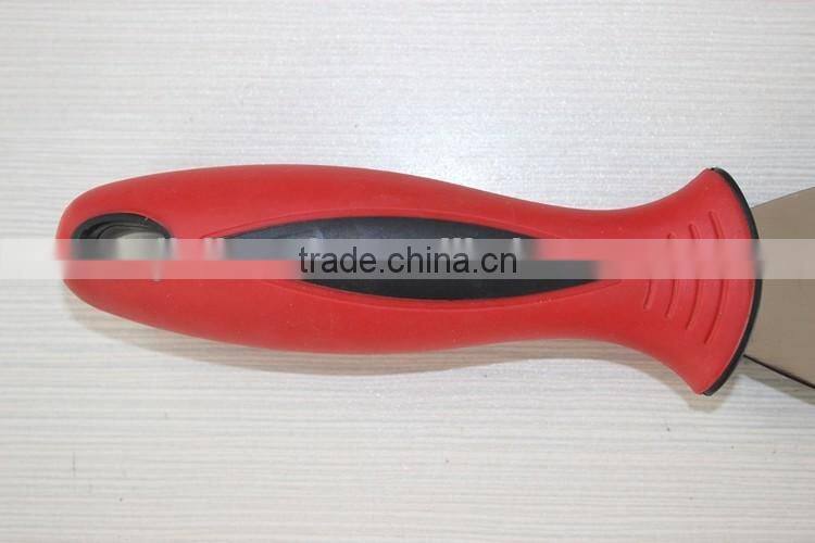 Putty knife with rubber handle