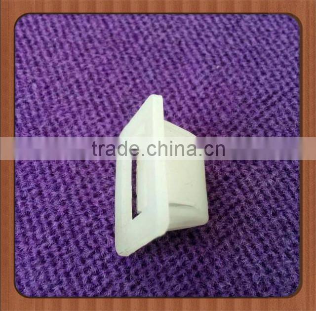 Auto plastic clips suzuki of china manufacturer