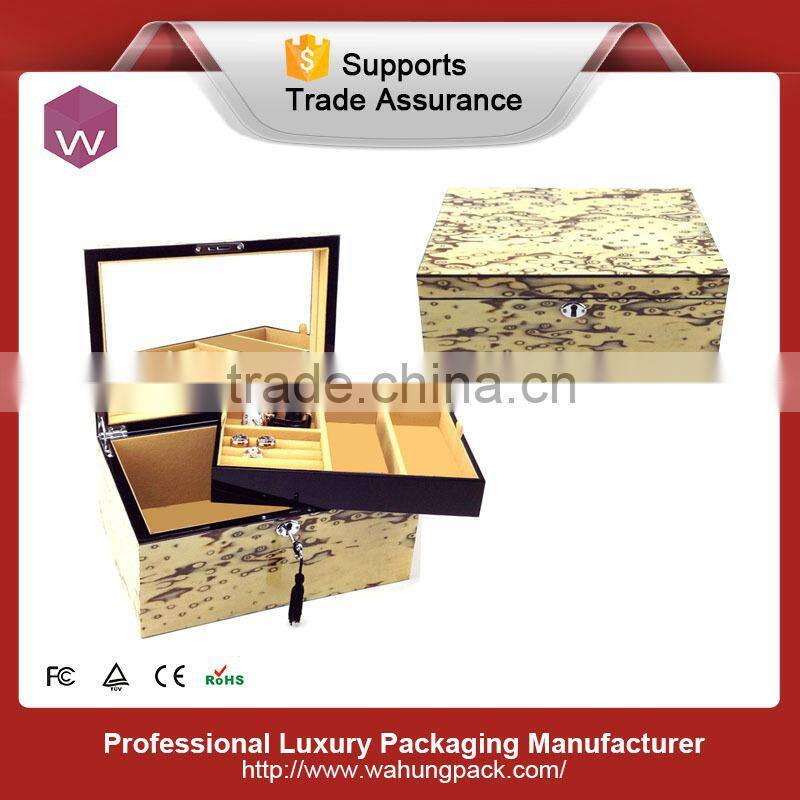 Gray Purple Lining Wooden Luxury KeyLock Jewelry Boxes For Girl