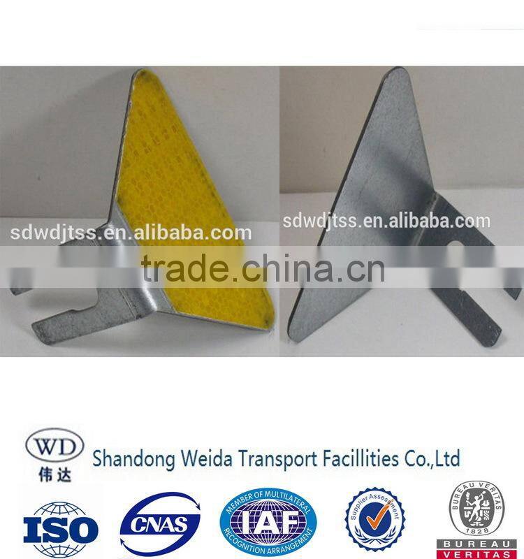 bolt-on single-sided guardrail butterfly reflector