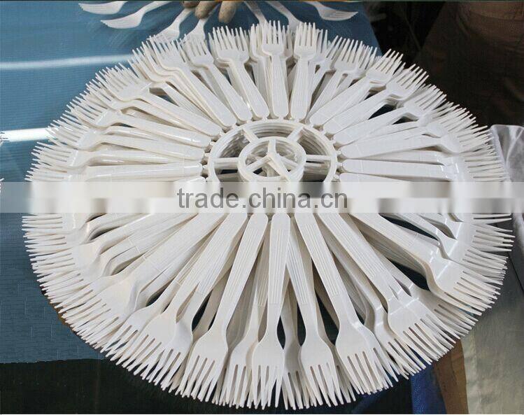 5.5g White disposable PP material plastic cutlery sets