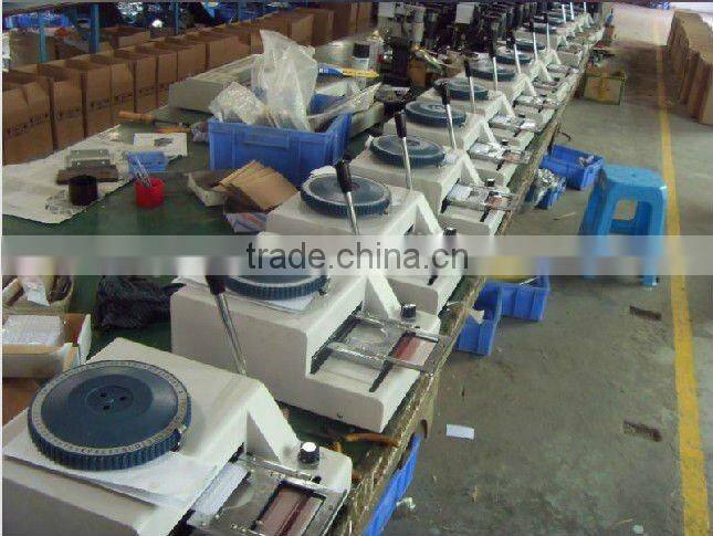 Manual plate embossing machine
