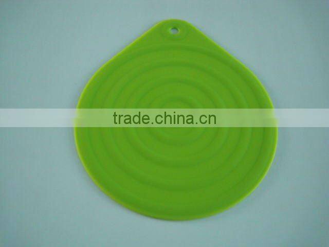 food grade different shapes silicone and plastic trivet