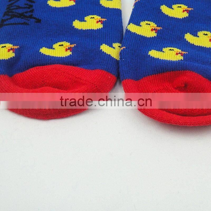 New design red blue sock with baby duck