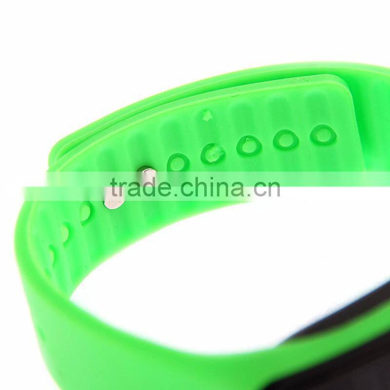 Customized Logo Creative Fashion Gift Watch Sunglasses wristbands Silicone Rubber Jelly LED Watch Factory for Students