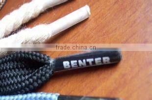 Semi-automatic shoelace tipping machine for printing film