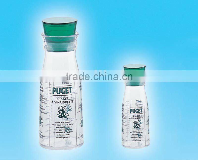 plastic salad shaker