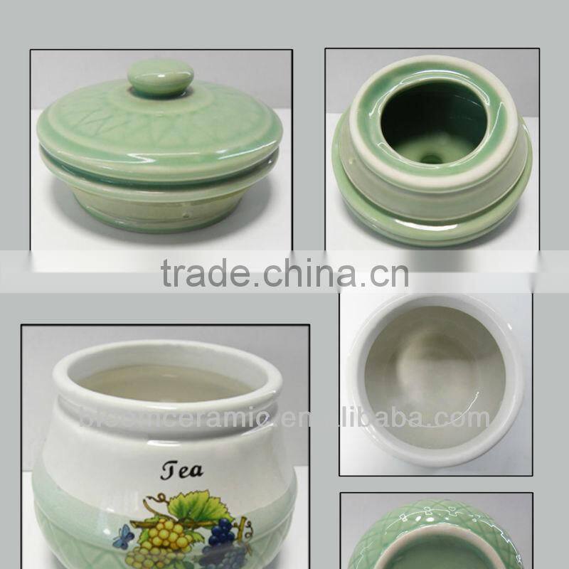 Kitchen condiment container