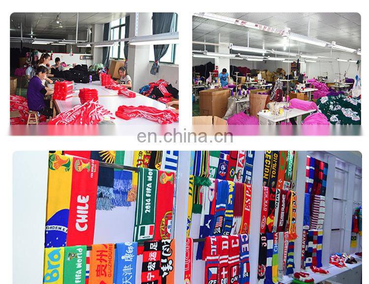 Women's acrylic cable knitted cuff beanie