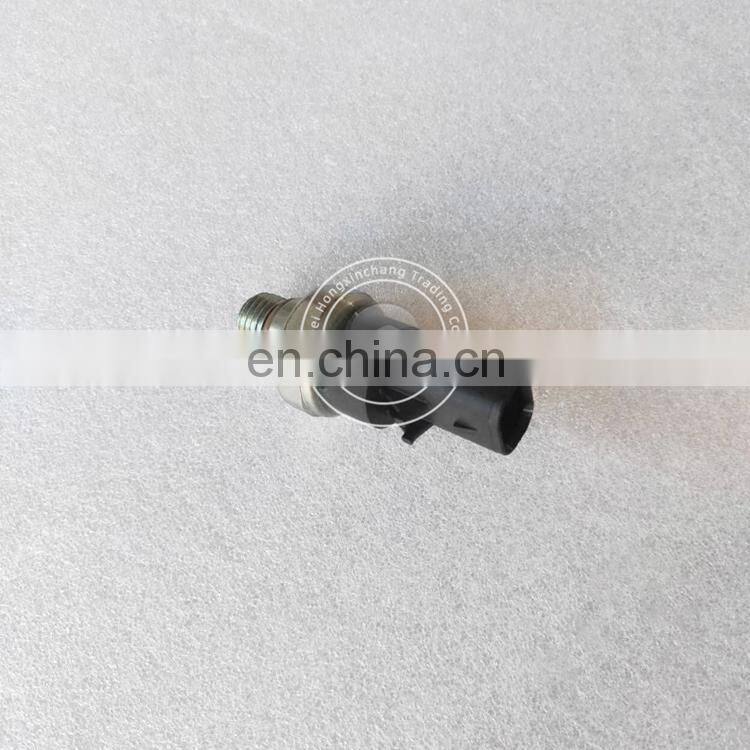 Machinery Parts ISF QSB Diesel Engine Parts Pressure Switch 4076930