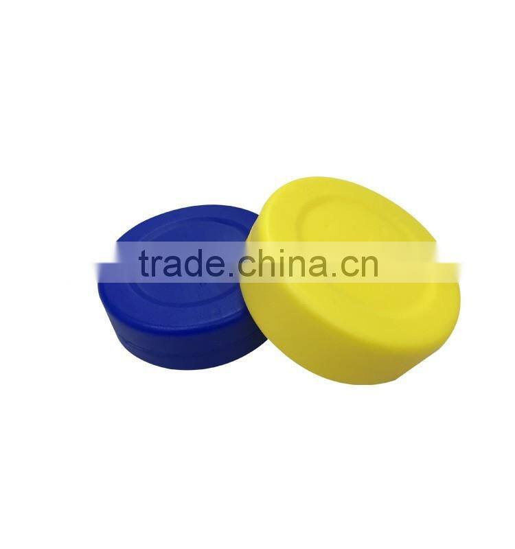 6 colors plastic flat hockey ball