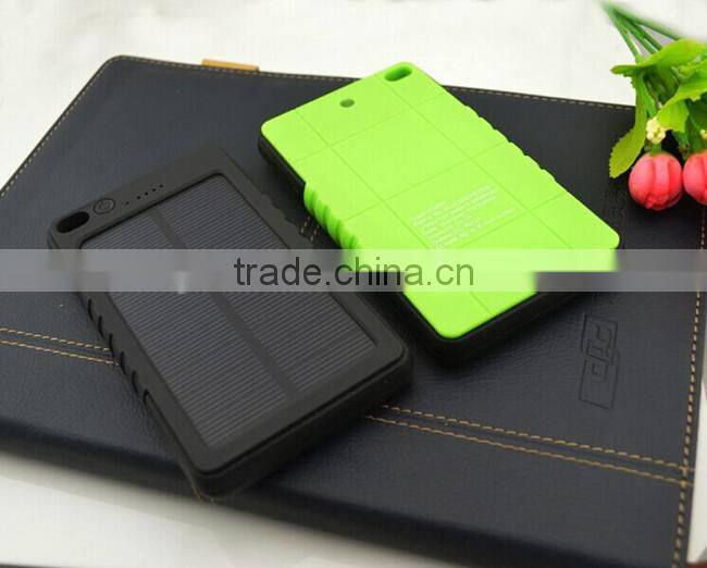 Hot 8000mah portable mobile solar power bank with dual USB made in China