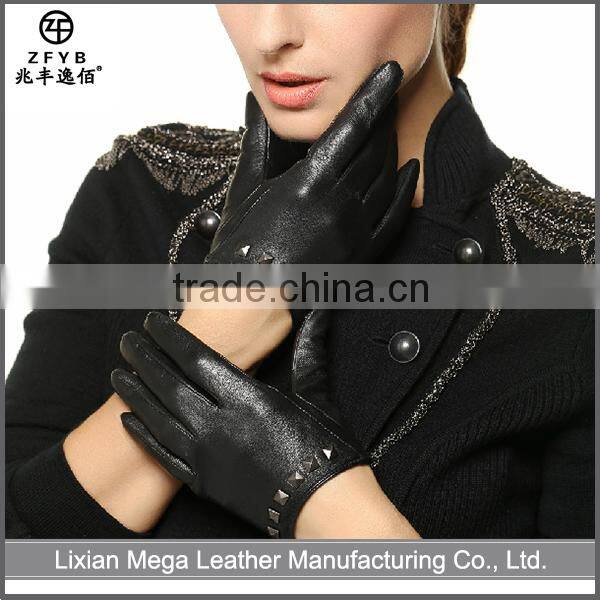 China Supplier High Quality Strong Driving Sheep Short Leather Gloves with stups
