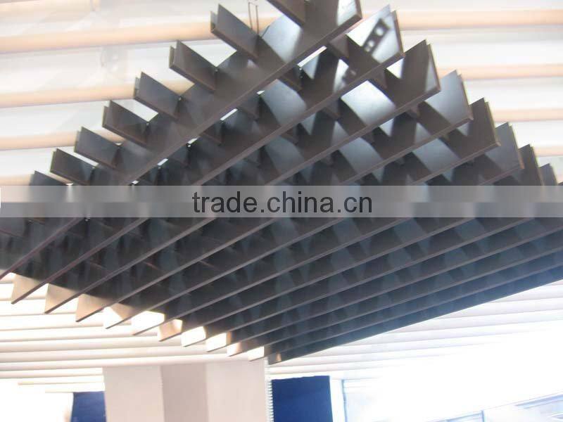Metal open cell ceiling