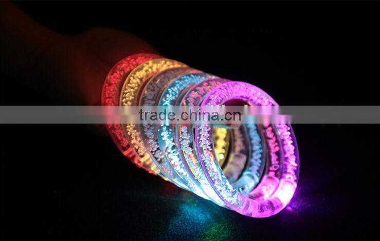 Yiwu Hot Selling Low Price Consert Using Profitional Gift Colorful LED Acrylic Flash Wristband