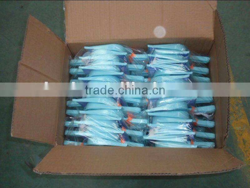 plastic car cleaning dustpan and with brush (RSCW-15)