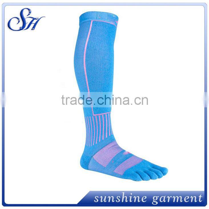 Yiwu agent trading agent in China for socks