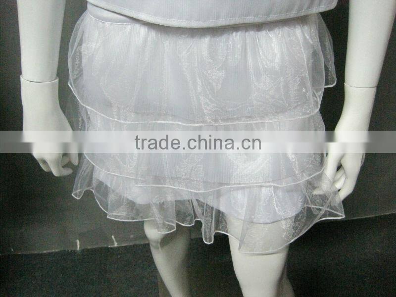 luminous sexy pictures of mature women with short skirt