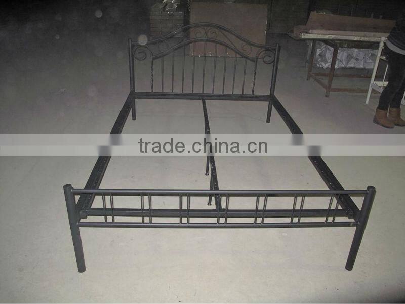 low footboard queen size metal home bed