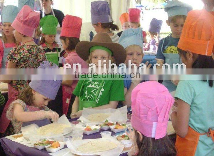 disposable kids non woven aprons and chef hats for children