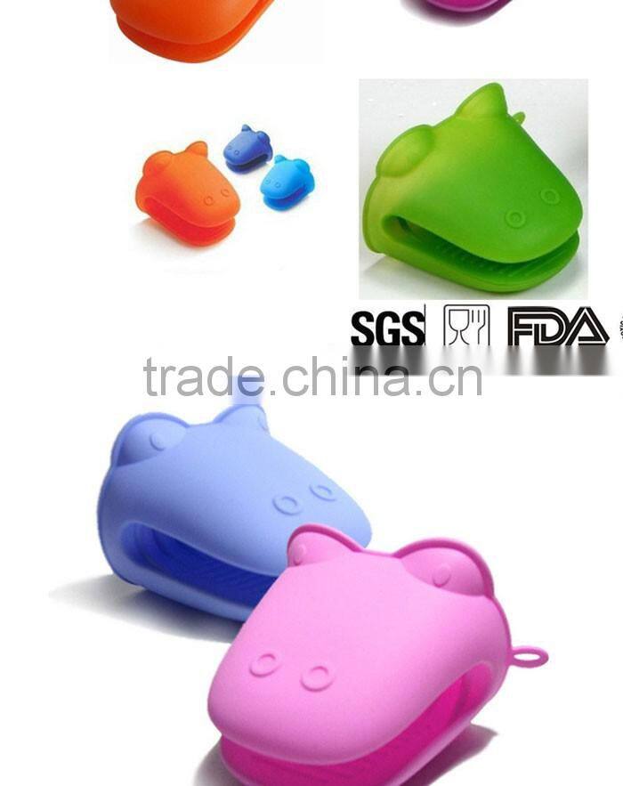 High Temperature Take Bakeware Microwave Oven Ironing Gloves Insulation Hand Clamp