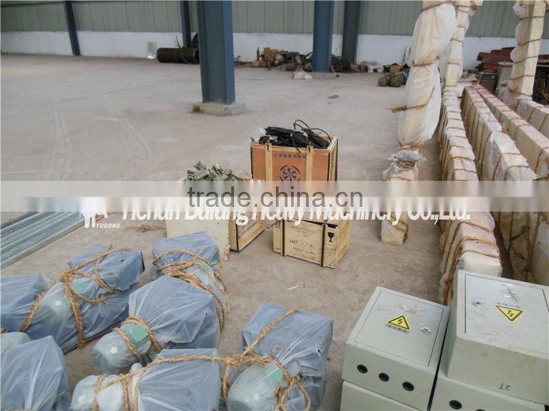 360 Degree Rotating Floor Mounted 1 Ton 2 Ton 3 Ton 5 Ton Moving Jib Crane Price