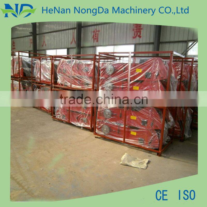 Easy operated self-loading potato harvester