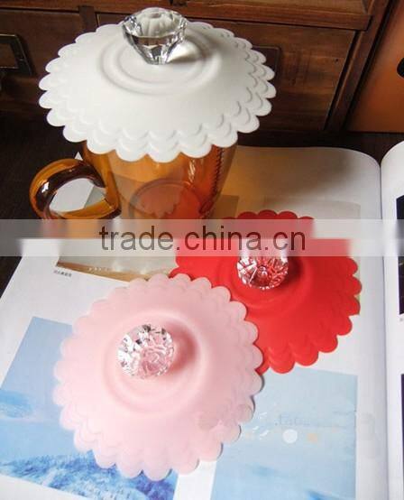 2014 New creative Cartoon porcelain cup silicone lid