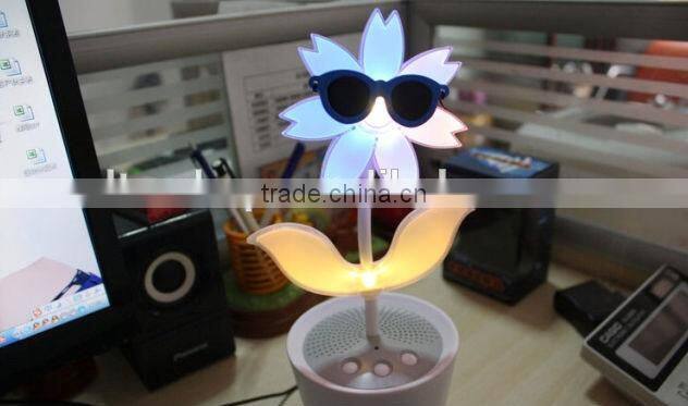 Wholesale Dancing flower light Speaker Newest swing flower dancing speaker Flash intelligent flower speaker