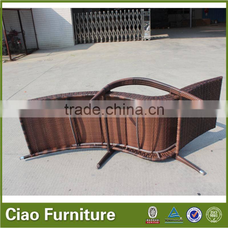 Luxurious Single dedicated outdoor swimming pool or beach lying bed + coffee table