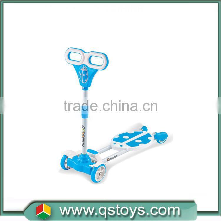 funny child frog scooter in China