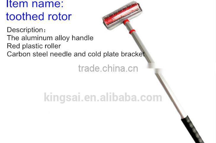 Toothed roller brush with aluminium alloy handle