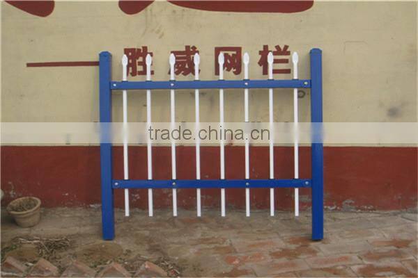 Powder coated metal fencing panles