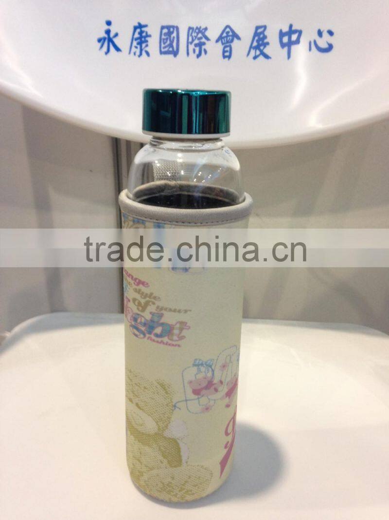 Customizable stylish neoprene bottle carrier