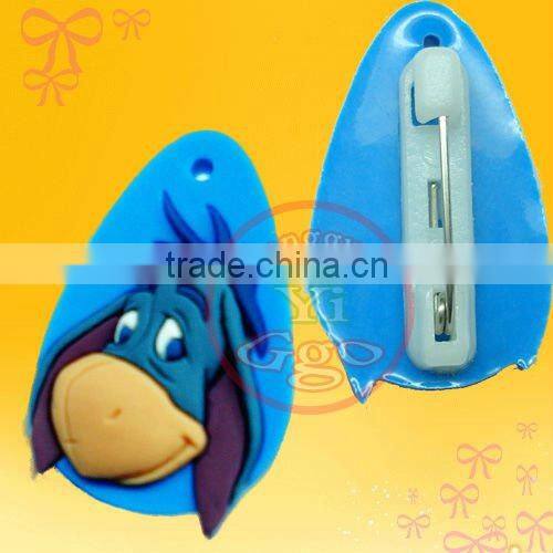 2016 Various design promotional custom plastic button badge