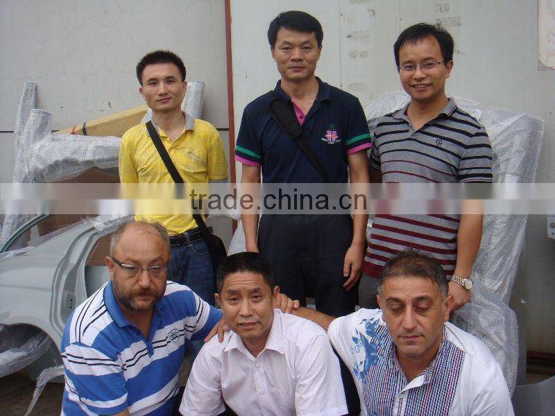 MITSUBISHI CANTER FE304/449- FRONT DOOR ASSY