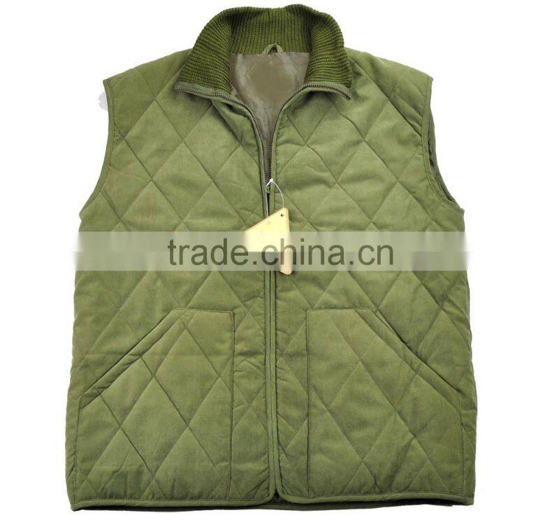 Winter country green quilted vest for hunting