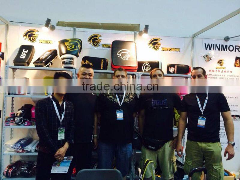 2016 Fashion UFC MMA Gloves Wining Sports Grappling Twins Fighting Training Grant Kickboxing Sparring Gloves winning gloves