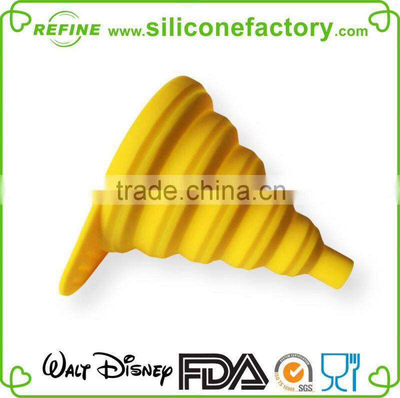 Hot selling food grade silicone collapsible folding funnel for kitchen tools