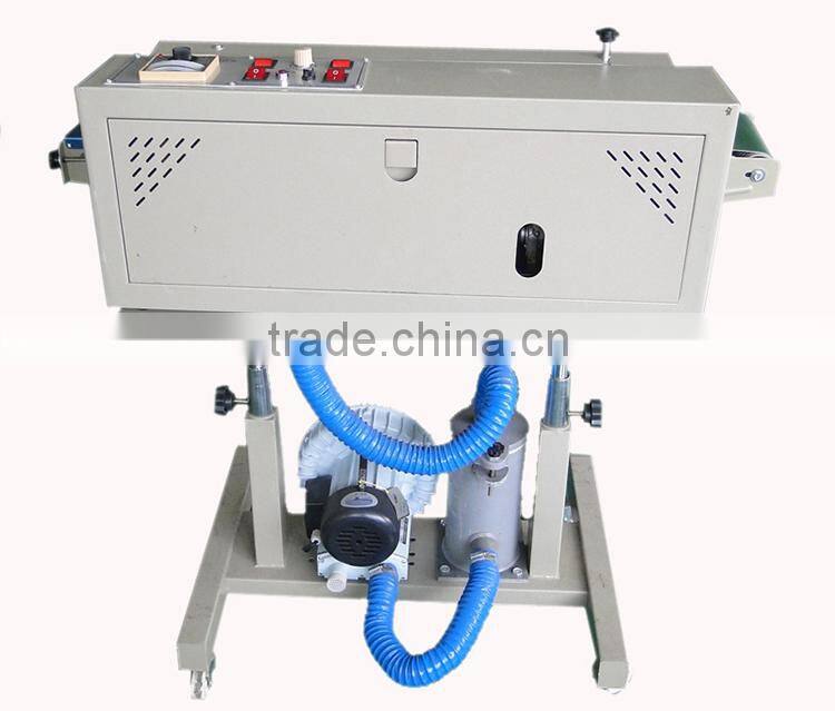 Air blow fill seal machine, sealing machine with air blowing