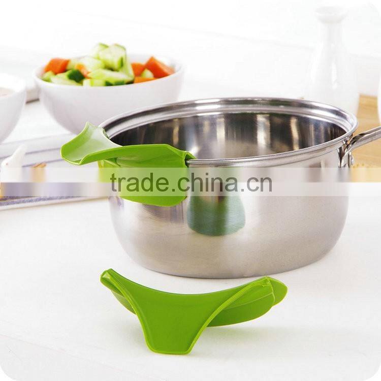 New design Anti Leakage Kitchen Pot Round Deflector Edge Liquid Silicone Deflector
