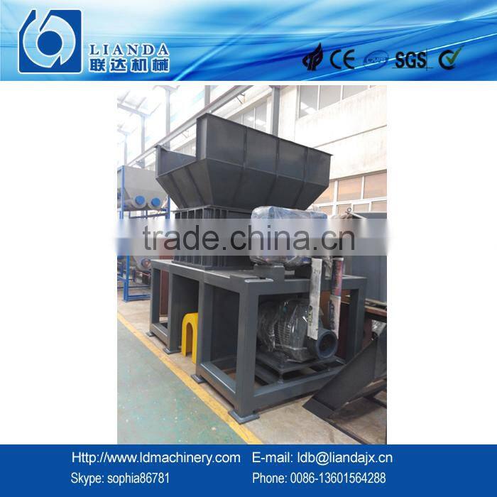 Plastic shredder and crusher