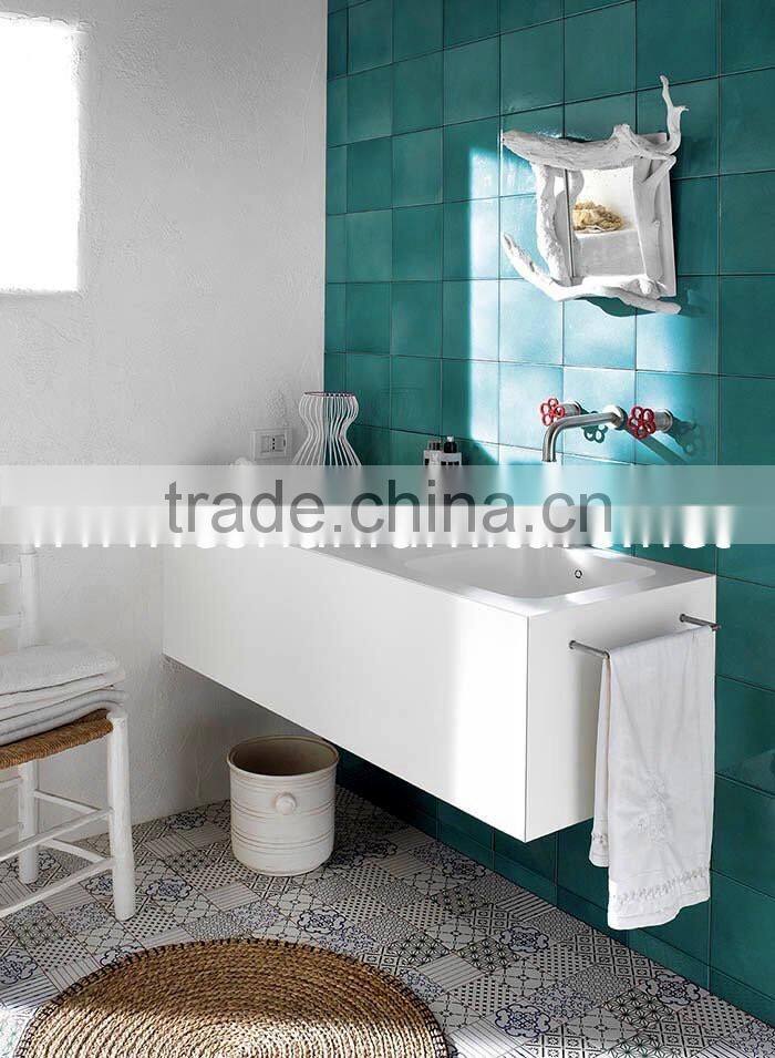 Rectangular wash basin