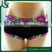 Forming a seamless lady underwear sexy girls with animals