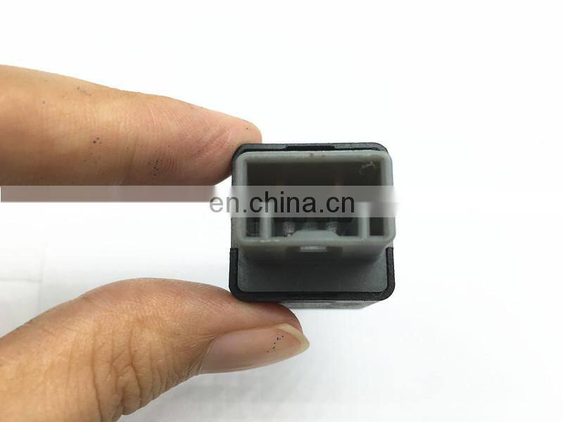 Brake Switch for H-yundai K-IA OEM 93813-3S700 93813 3S700 938133S700