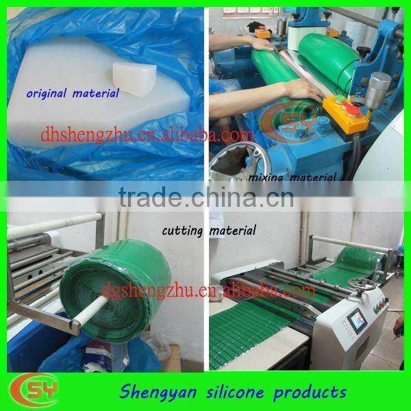 2012 fashion silicone purse with long strap