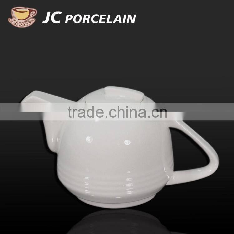 Fine quality bone china porcelain tea pot with handle