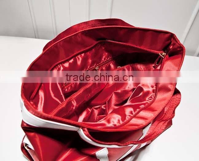 Factory price portable polyester leisure shoulder bag with two belts