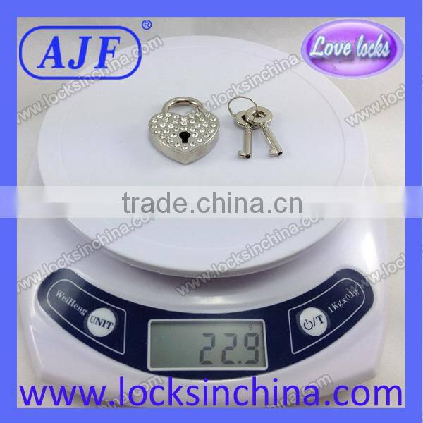 Cute Heart Silver Rhinestone padlock