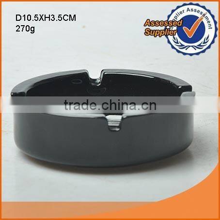 Nice white/black round glass ashtray in different sizes